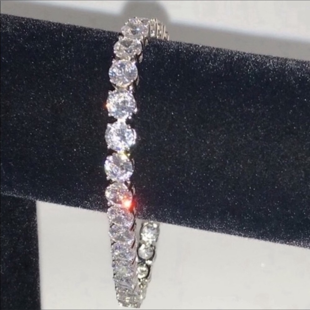 18k 30ct Tennis Bracelet - Picture 7 of 14